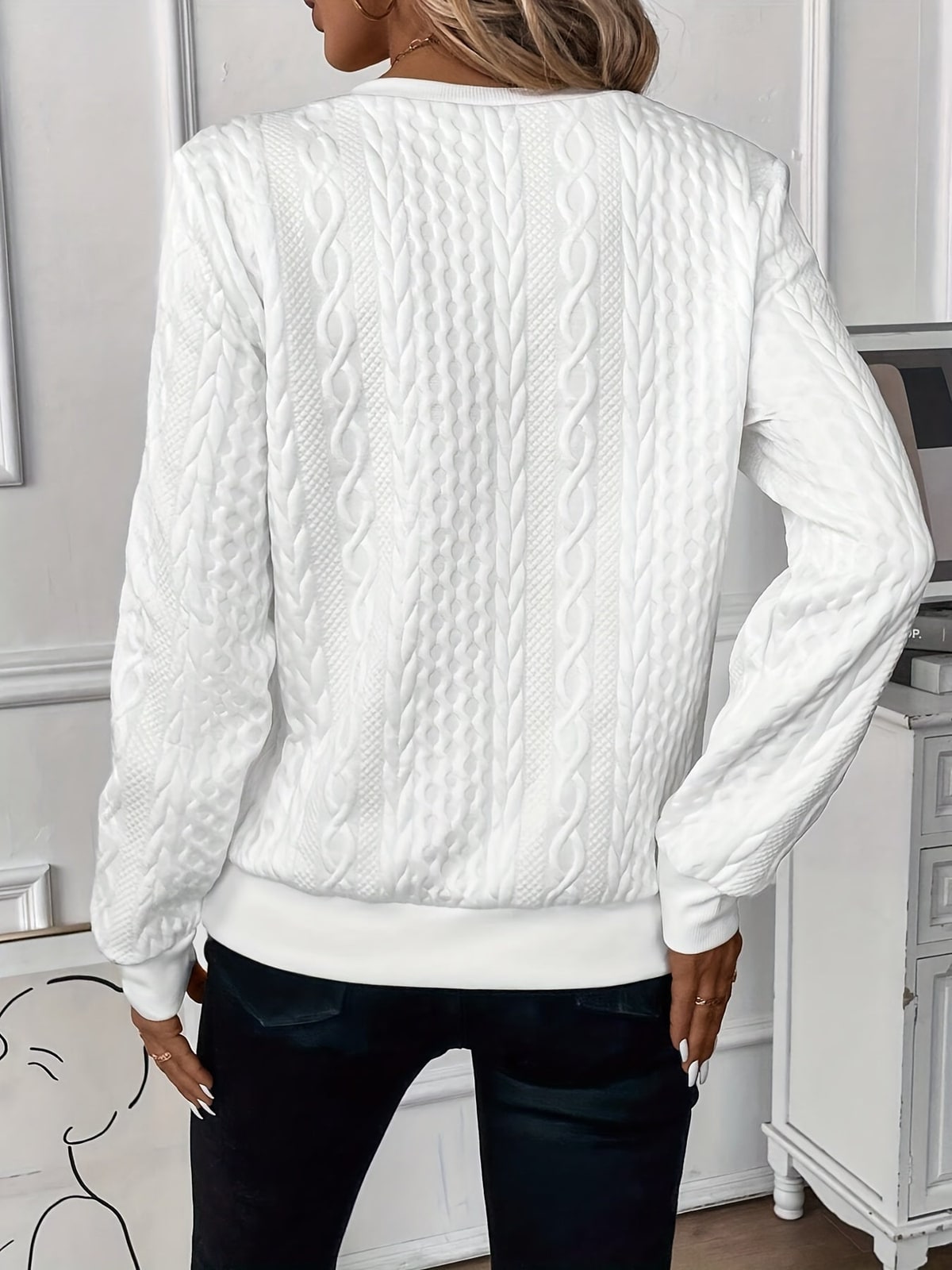 Back of the white textured sweater 3